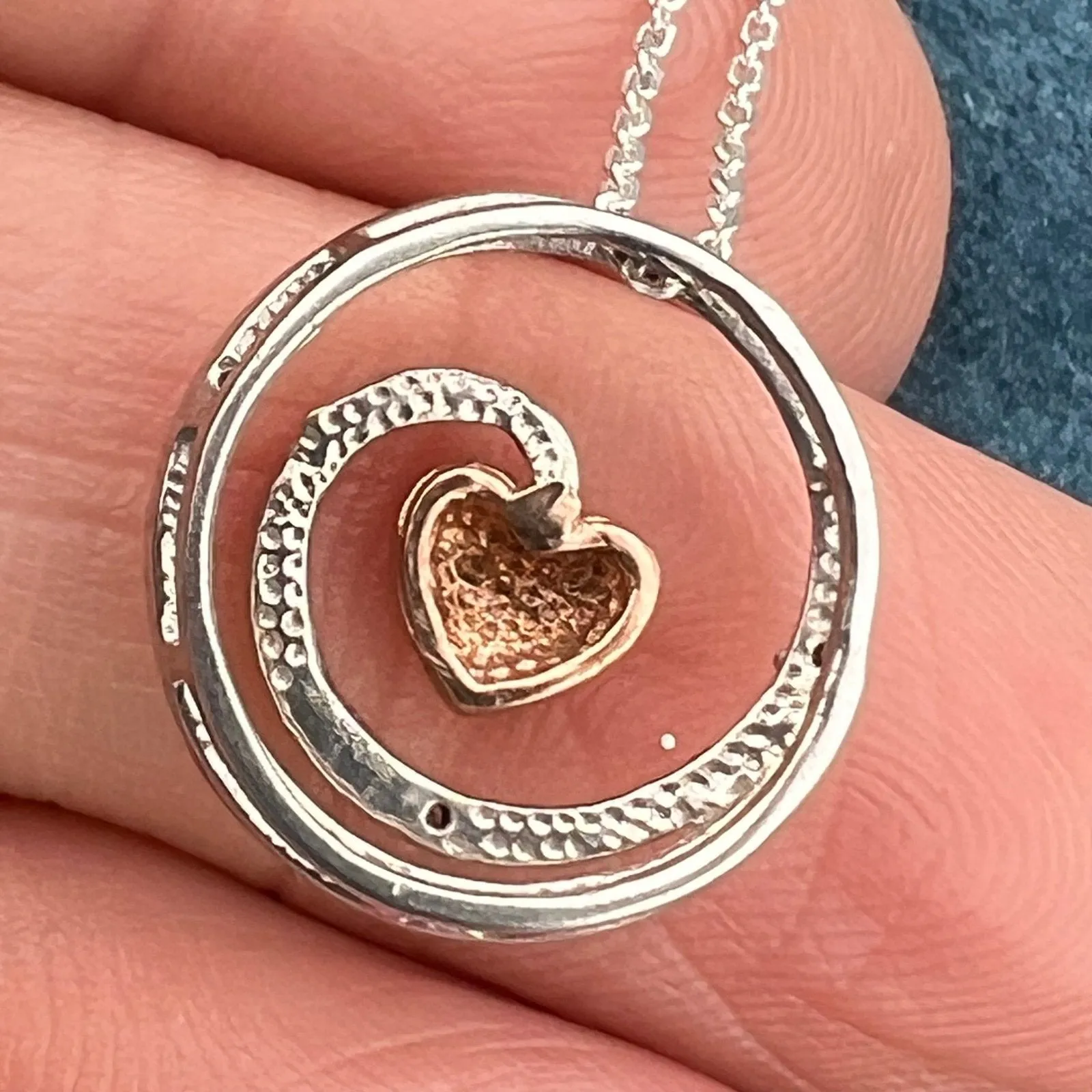 10k Gold Heart in Silver Ocean Wave Circle Pendant. Free Chain "Italy"