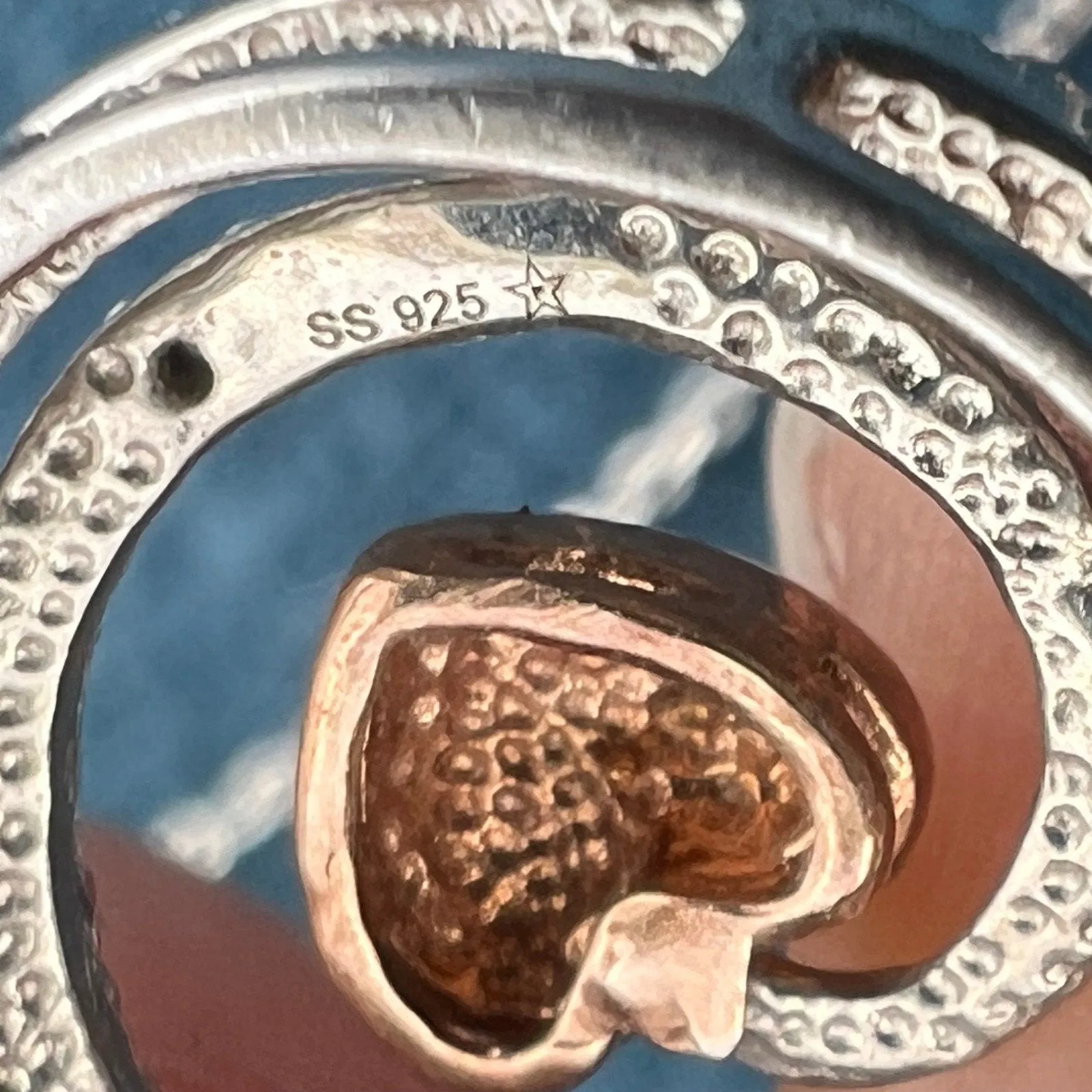 10k Gold Heart in Silver Ocean Wave Circle Pendant. Free Chain "Italy"