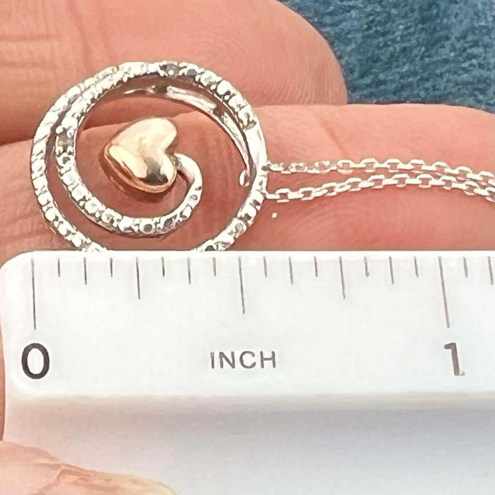 10k Gold Heart in Silver Ocean Wave Circle Pendant. Free Chain "Italy"