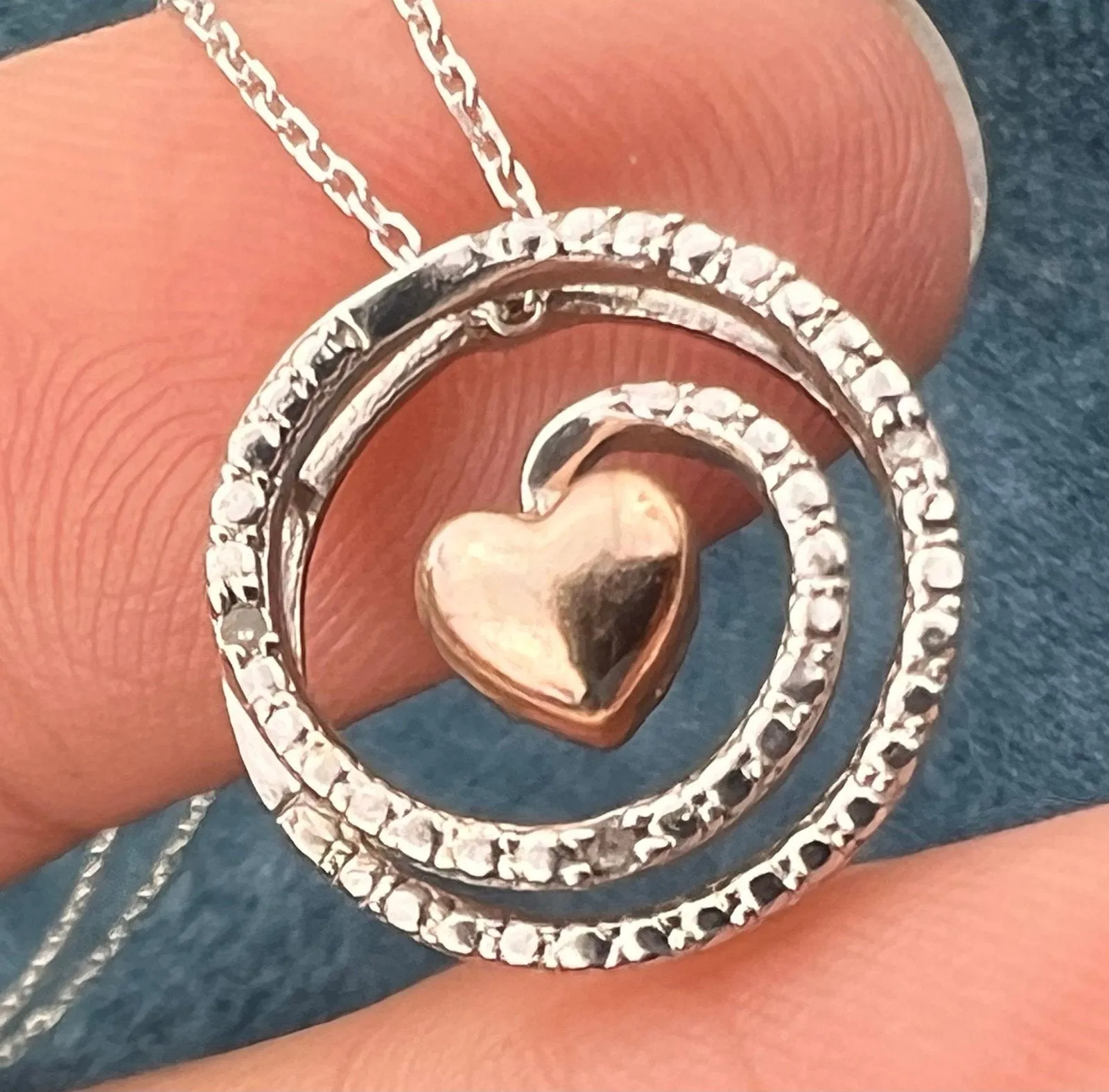 10k Gold Heart in Silver Ocean Wave Circle Pendant. Free Chain "Italy"