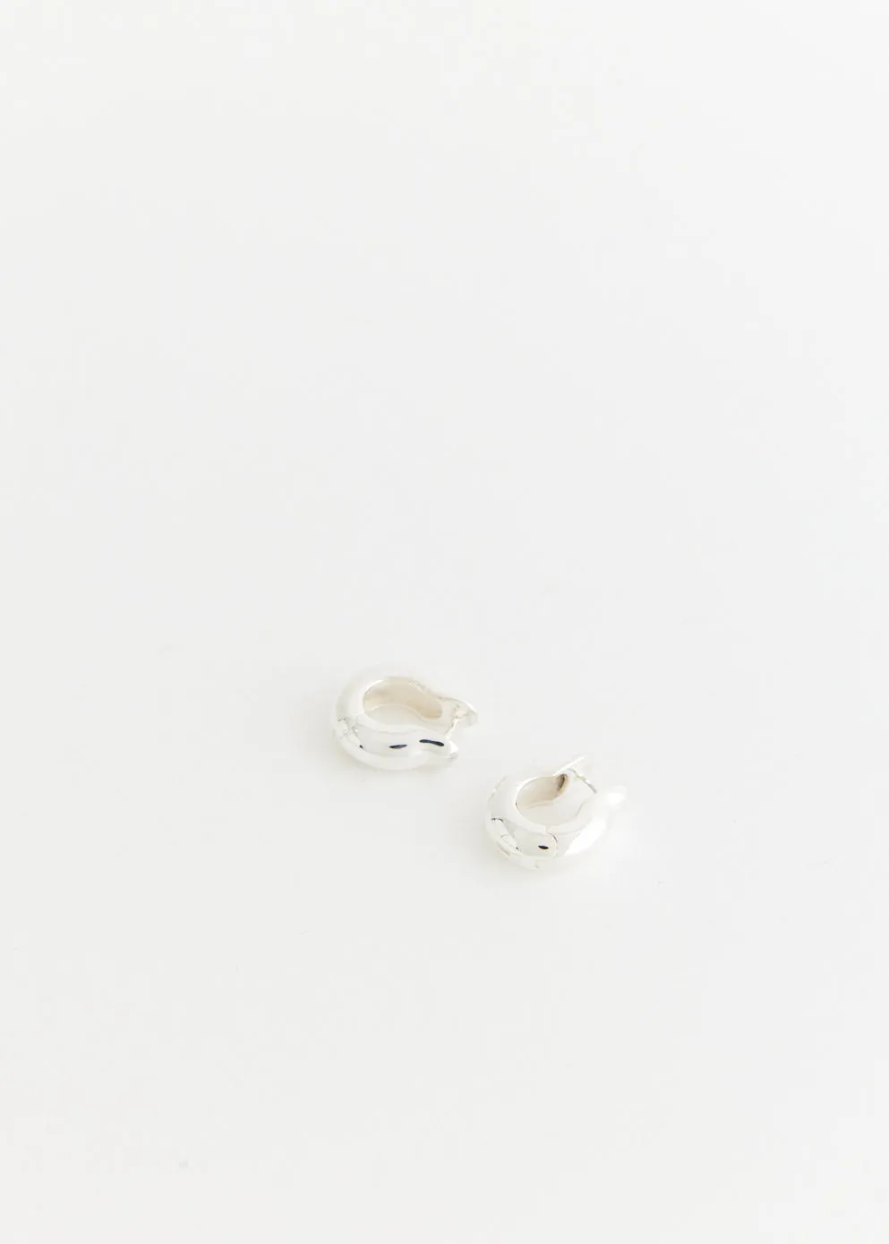 Ample Hinge Hoops