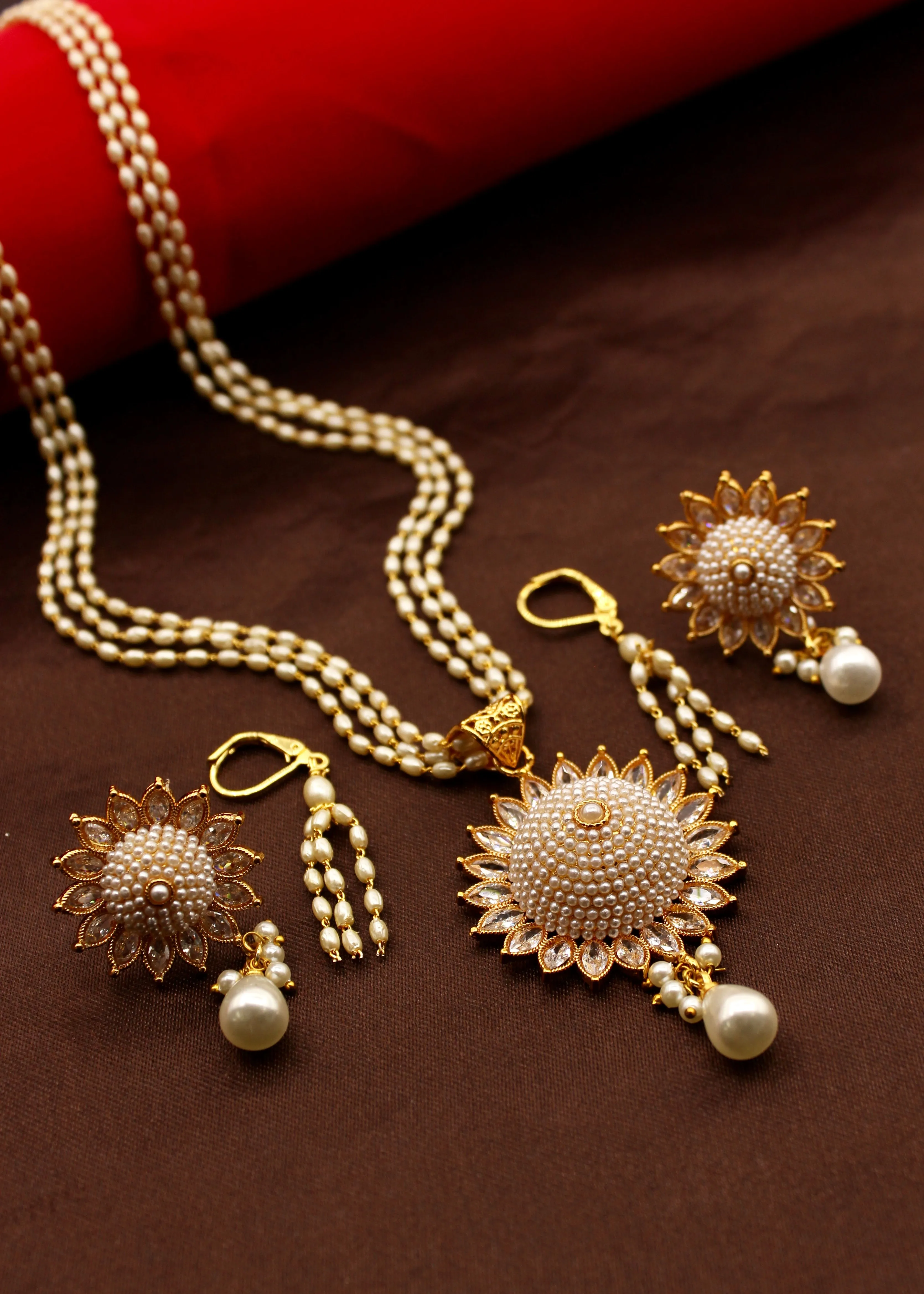CLASSIC FLORET MOTI NECKLACE