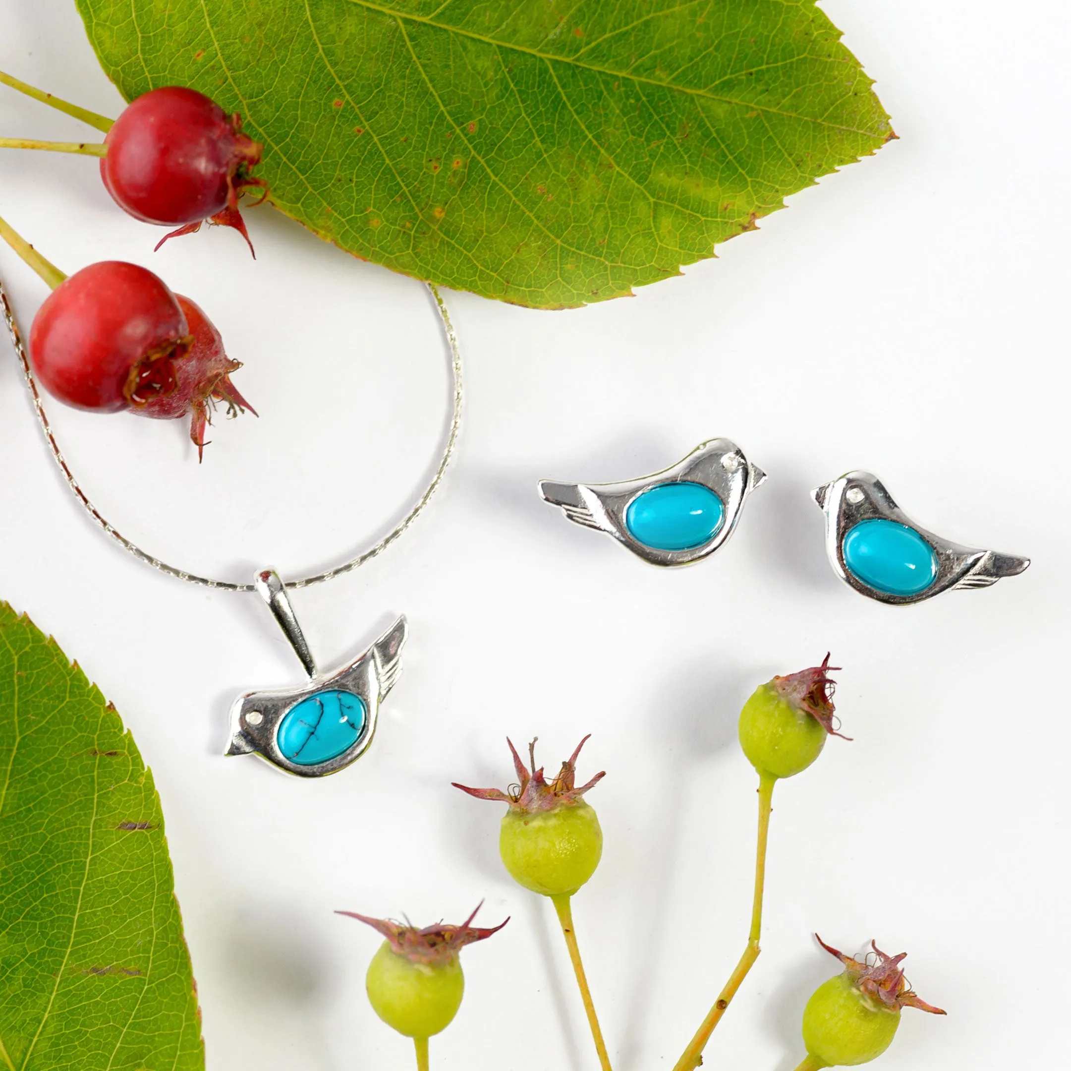 Cute Bird Necklace in Silver and Amber