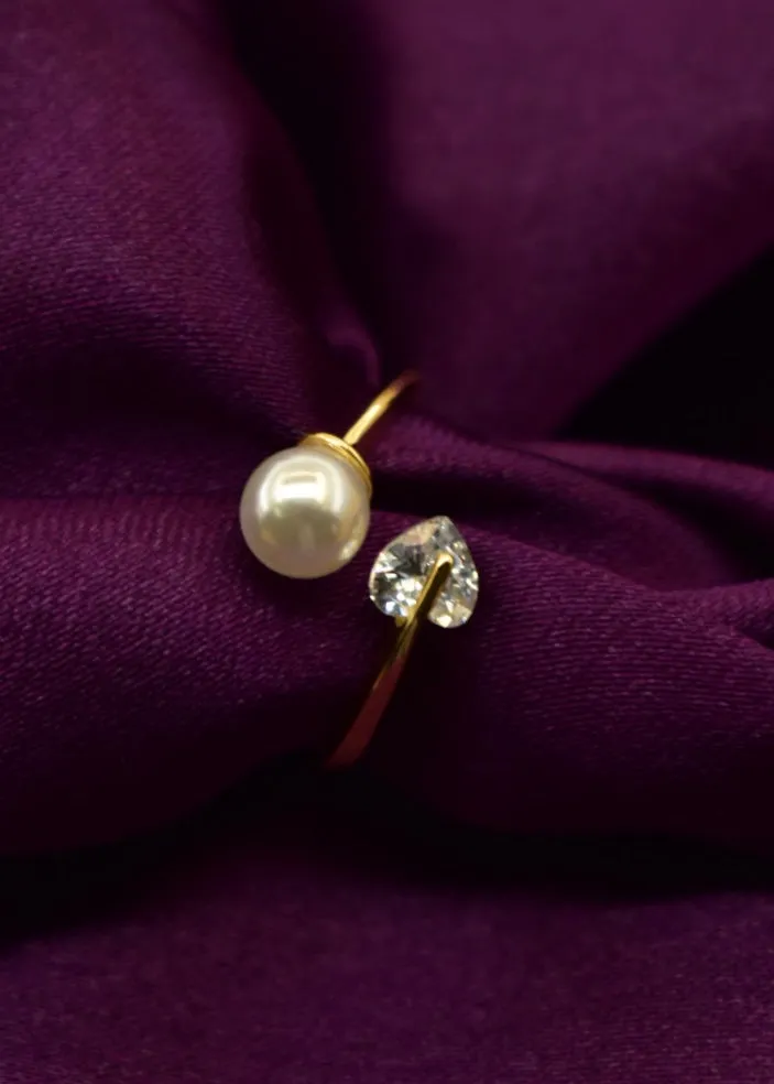 ELEGANT FINGER RING