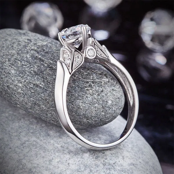 Elegant Lovers Ring