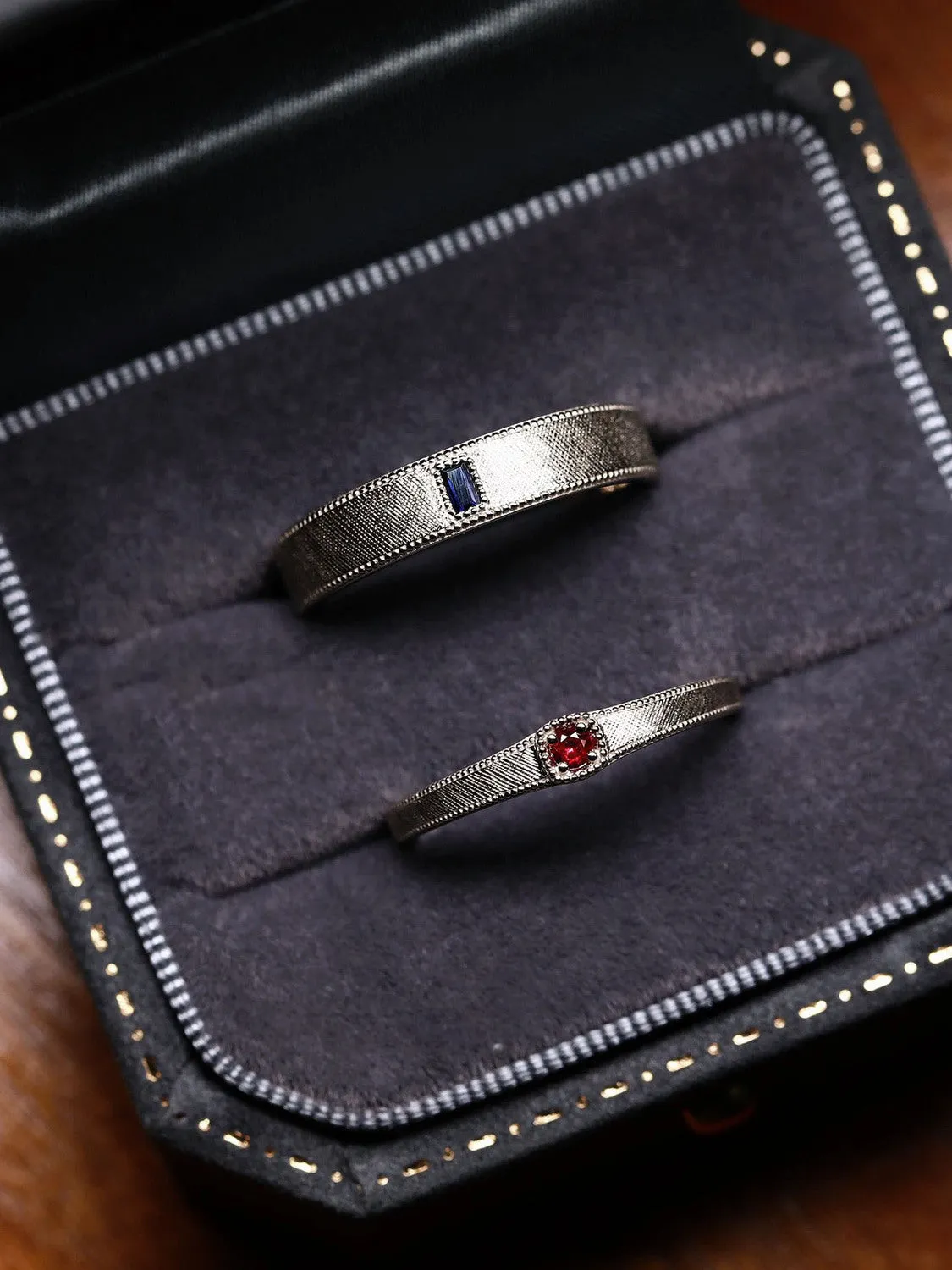 Elegant Vintage Style Zircon Inlaid Couple Rings Set