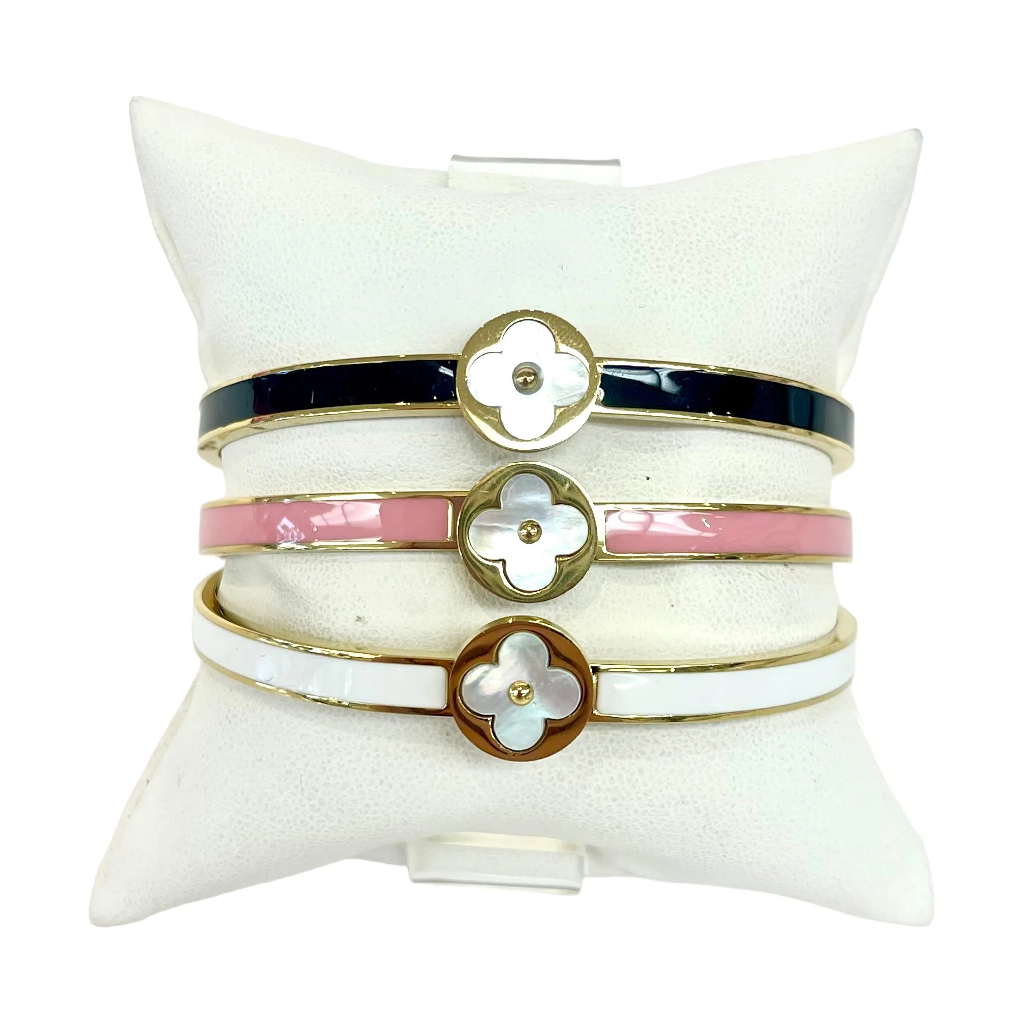 Enamel Inlay Clover Station Bangle Bracelet