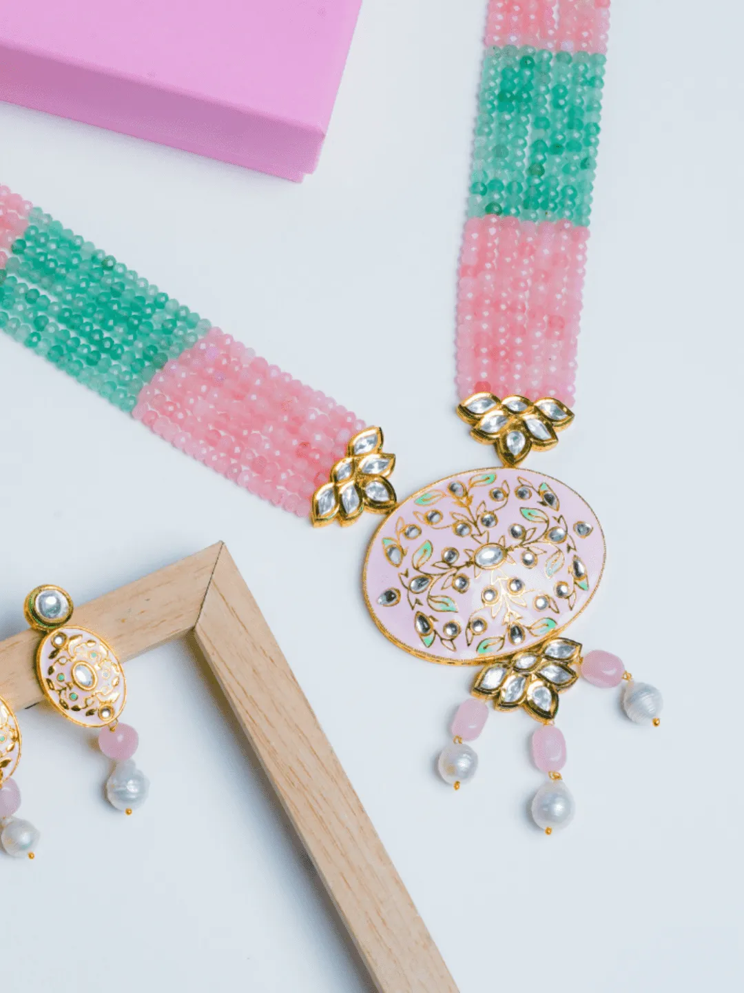 Meenakari Kundan Set With Earrings