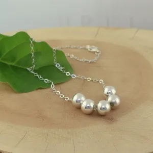 Miss Priss Necklace