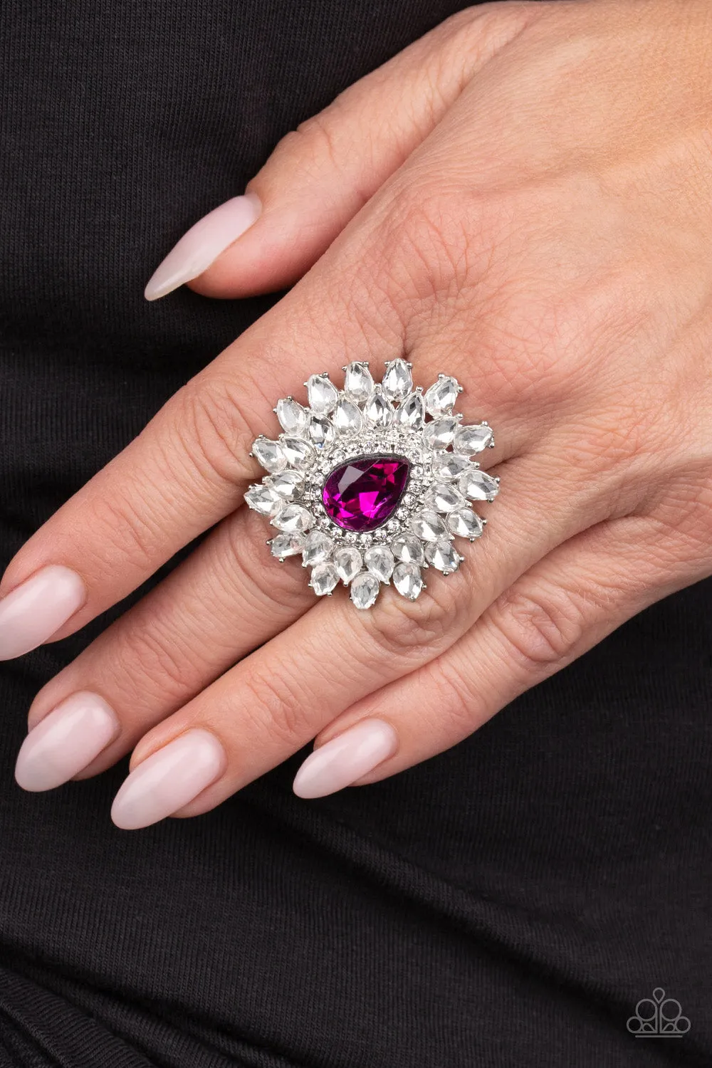 Paparazzi Ring LOP August~ Who's Counting?  - Pink