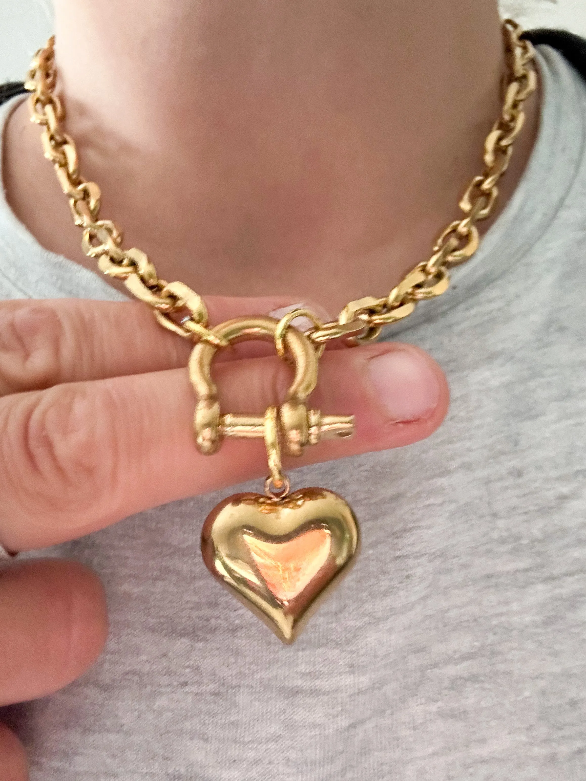 Puff Heart Gold Shackle Necklace