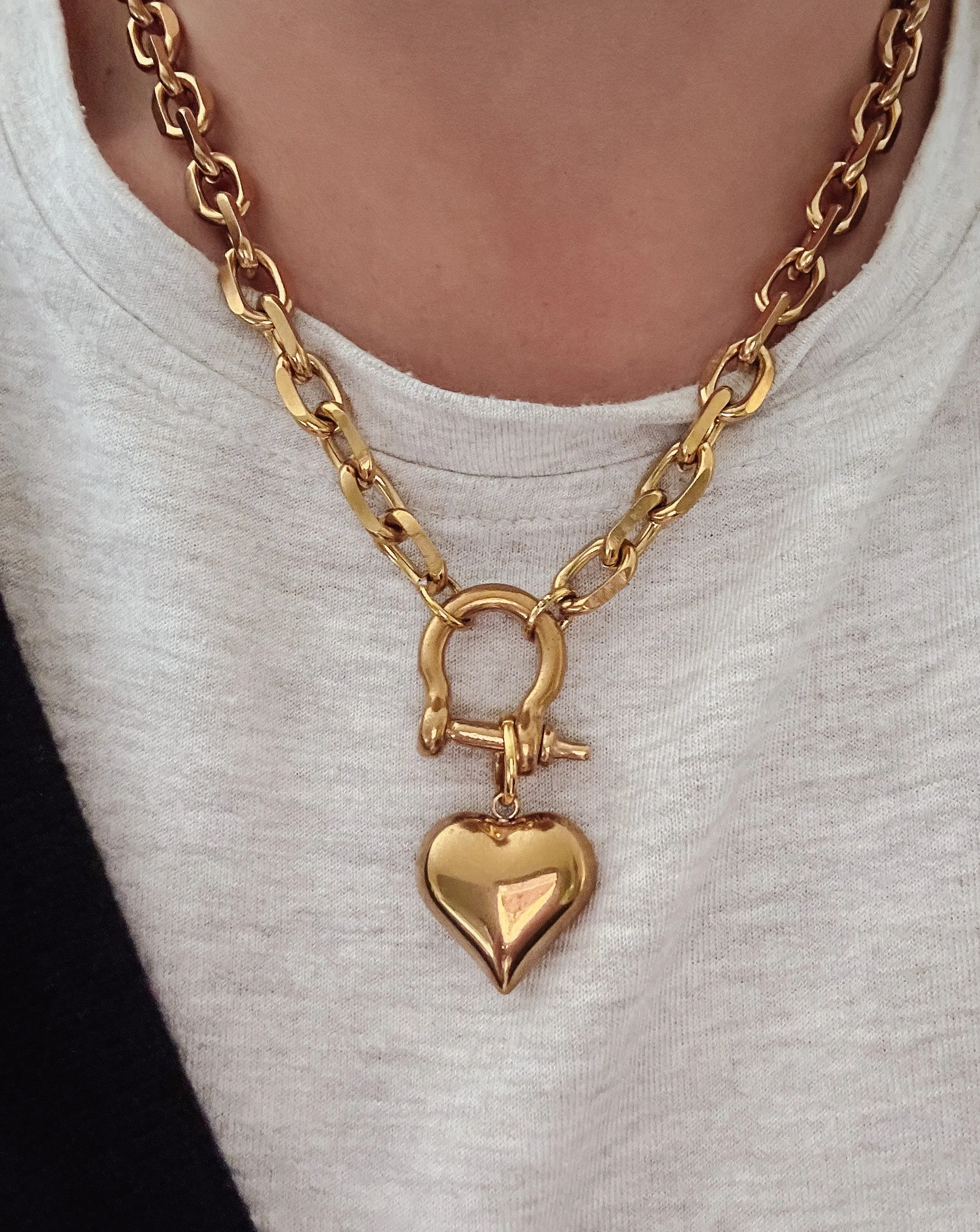 Puff Heart Gold Shackle Necklace