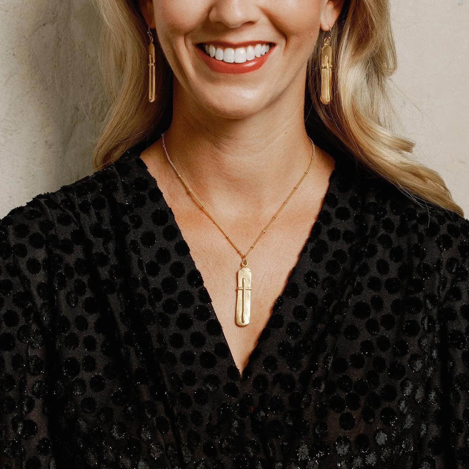 Susan Shaw Handcast Gold Bar with Cross Chain Necklace