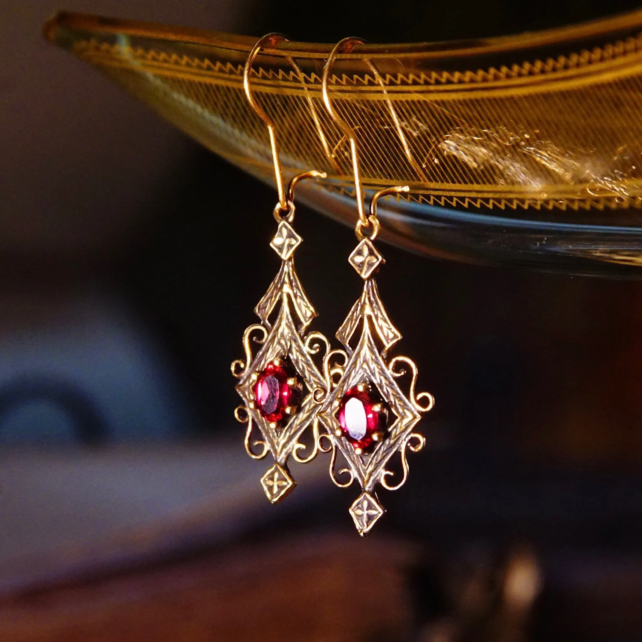 Vintage 14K Gold Red Ruby Dangle Pendant Earrings, Elegant Ornate Earrings With Marquise Gemstones, Art Deco/Nouveau, Kidney Hooks,2 L