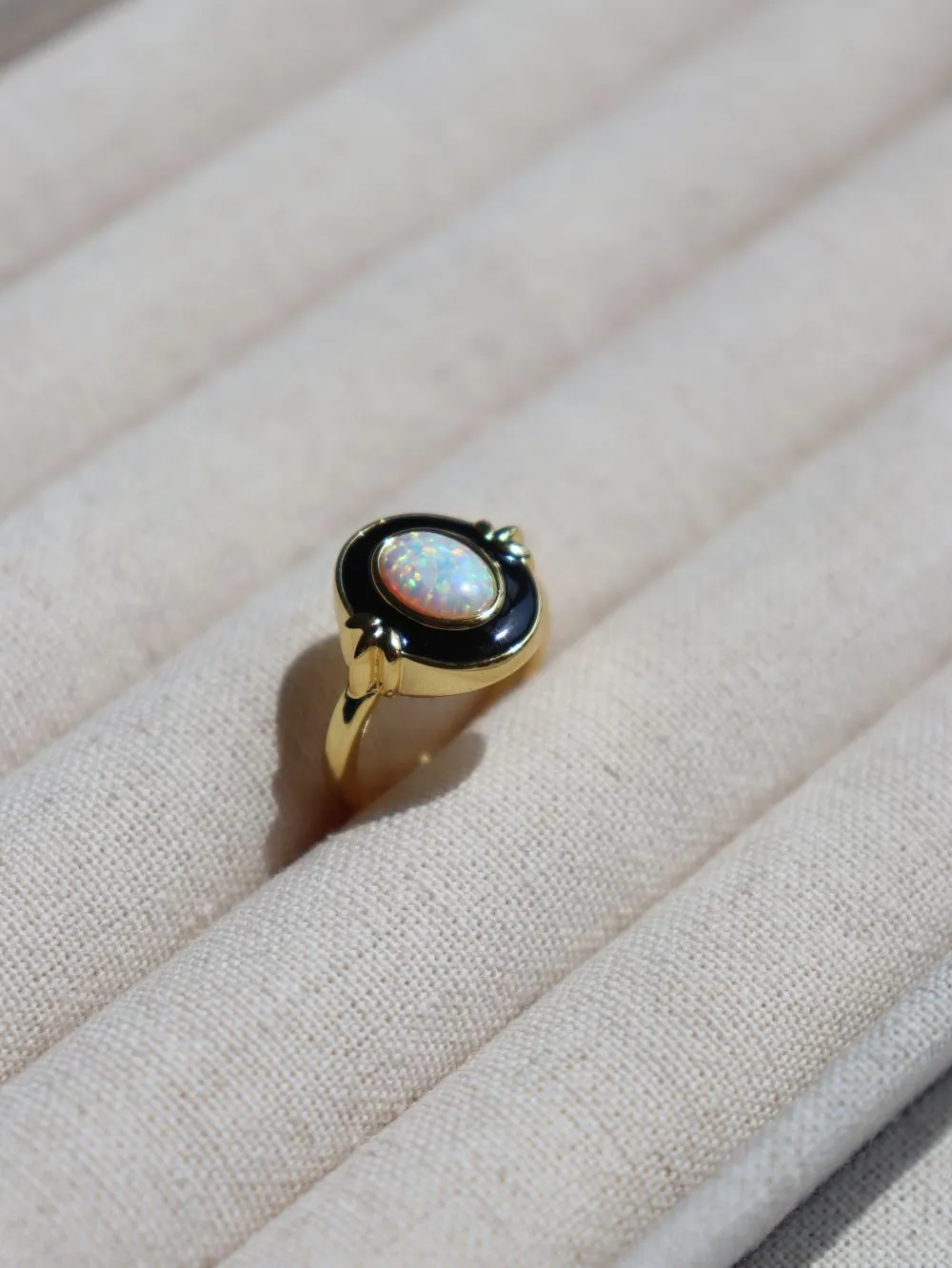 Vintage Elegant Enamel Opal Ring